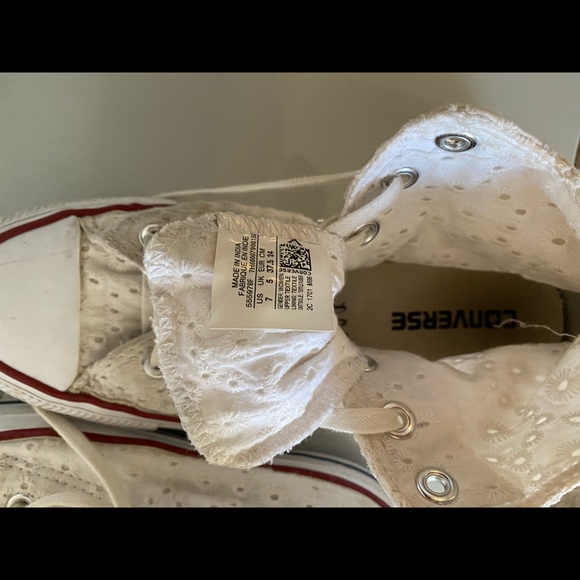 White Converse Chucks - Crocheted - Picture 4 of 5